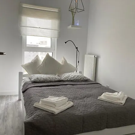 Karolina رشيشوف